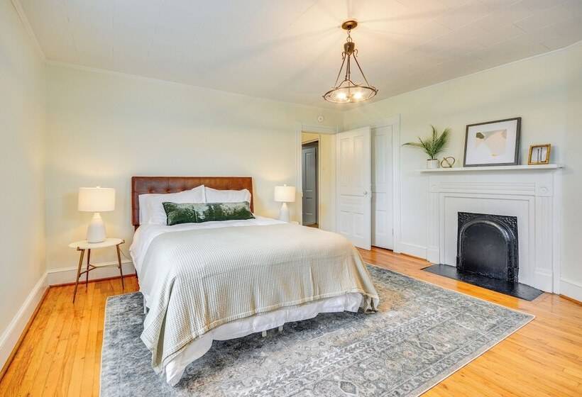 Danville Home W/ Patio < 1/2 Mi To Caesars Casino!