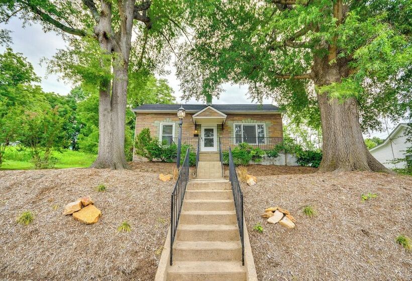 Danville Home W/ Patio < 1/2 Mi To Caesars Casino!