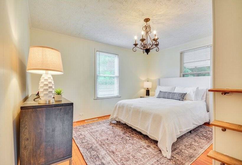 Danville Home W/ Patio < 1/2 Mi To Caesars Casino!