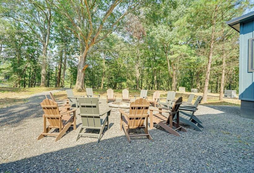 Deluxe Riverfront Cabin In Broken Bow W/ Hot Tub!