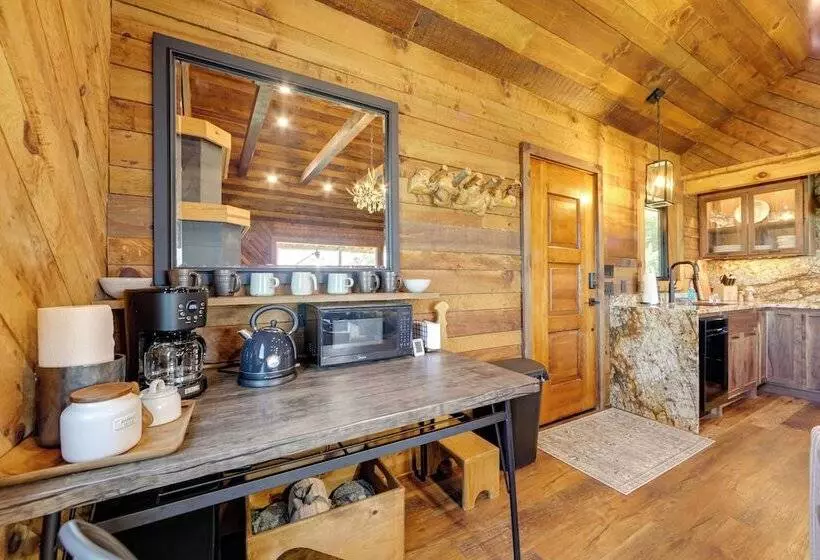 Dreamy Penrose Cabin W/ Panoramic Mountain Views