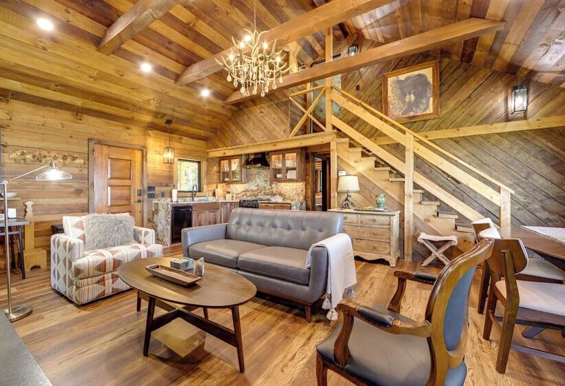 Dreamy Penrose Cabin W/ Panoramic Mountain Views
