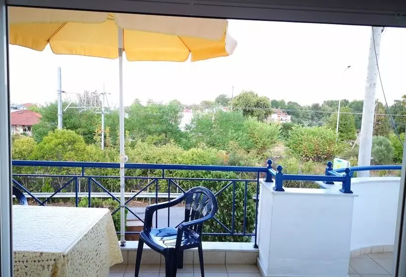 Helios In Olympus House Vacation Studios