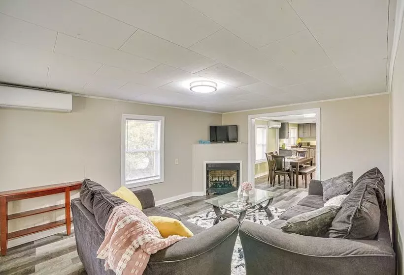 Lake Guntersville Home: 1 Mi To Boat Ramp!