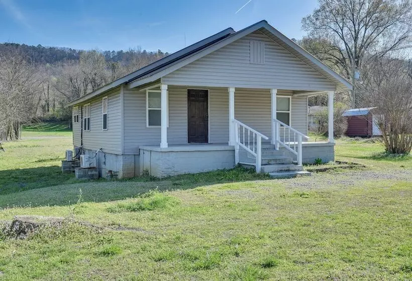 Lake Guntersville Home: 1 Mi To Boat Ramp!