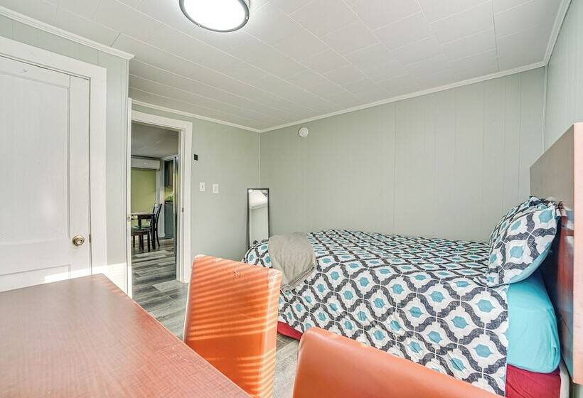 Lake Guntersville Home: 1 Mi To Boat Ramp!