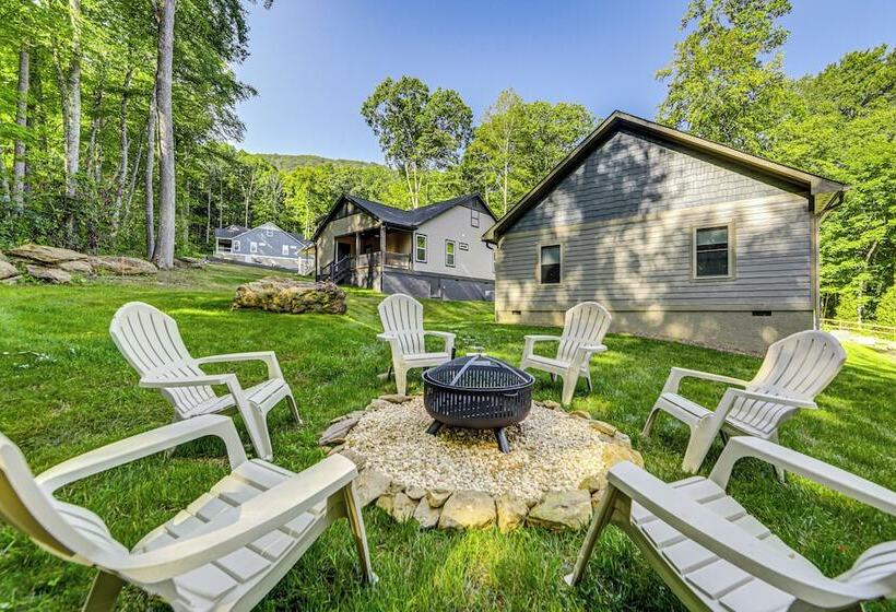 Maggie Valley Home: Porch & Yard