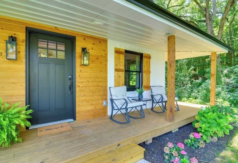 Modern Burkesville Home: 2 Mi To Dale Hollow Lake!