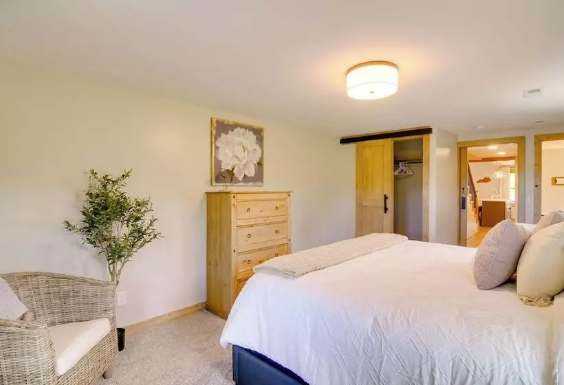 Modern Burkesville Home: 2 Mi To Dale Hollow Lake!