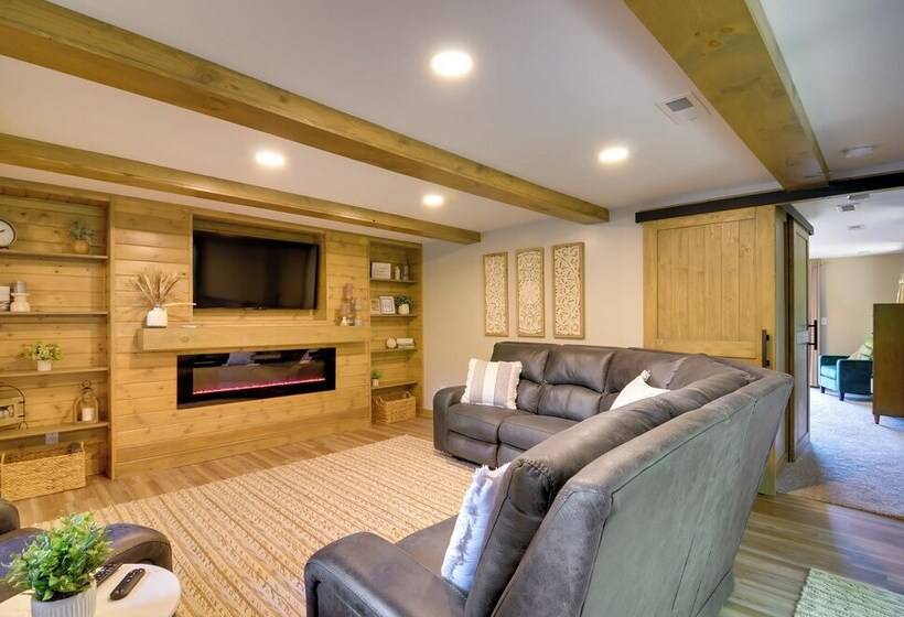 Modern Burkesville Home: 2 Mi To Dale Hollow Lake!