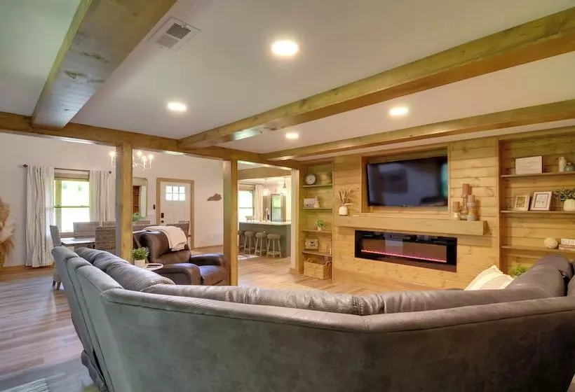 Modern Burkesville Home: 2 Mi To Dale Hollow Lake!