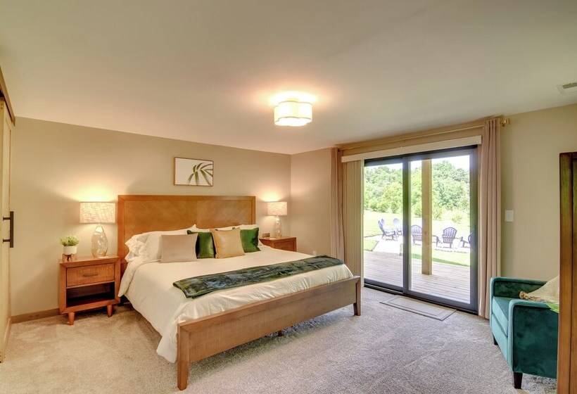 Modern Burkesville Home: 2 Mi To Dale Hollow Lake!