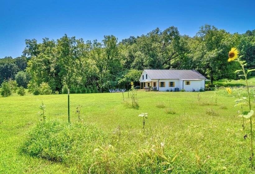 Modern Burkesville Home: 2 Mi To Dale Hollow Lake!