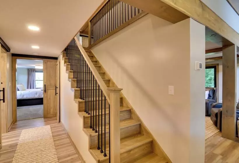 Modern Burkesville Home: 2 Mi To Dale Hollow Lake!