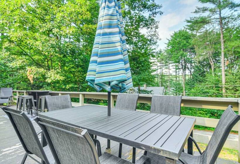 Peaceful Highland Lake Home W/ Kayaks, Dock Access