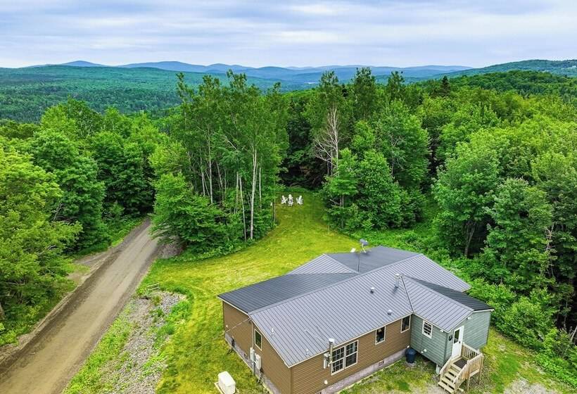 4 Mi To Lake Francis: Peaceful Pittsburg Home