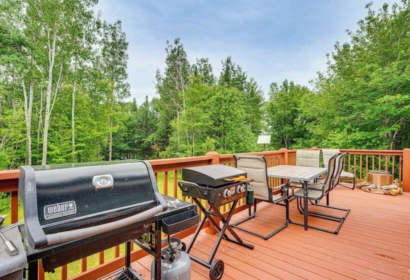 4 Mi To Lake Francis: Peaceful Pittsburg Home