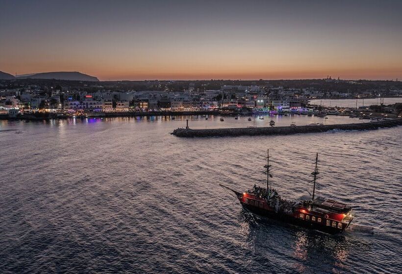 Soho Seafront Suites