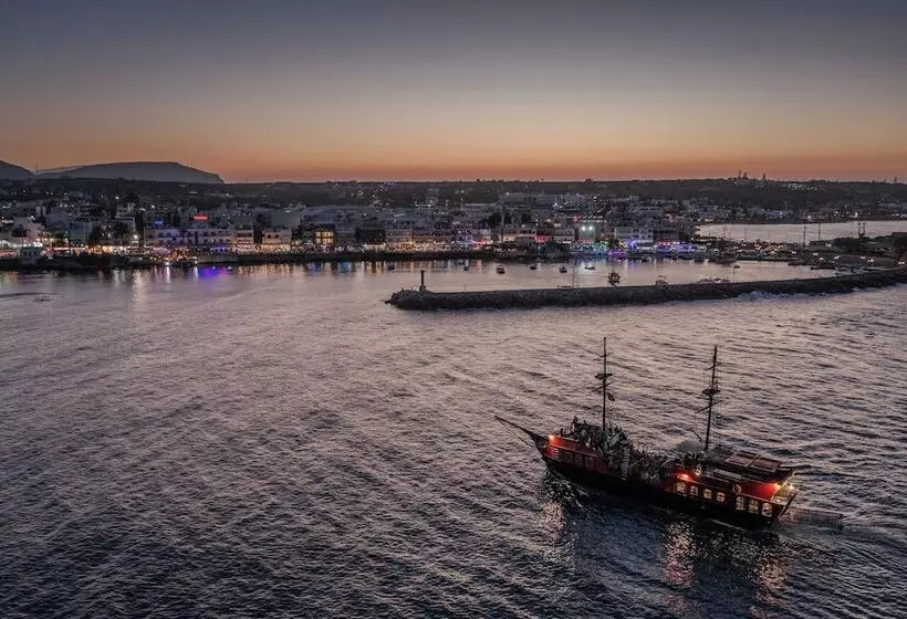 Soho Seafront Suites