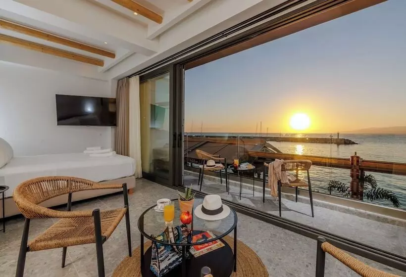 Soho Seafront Suites