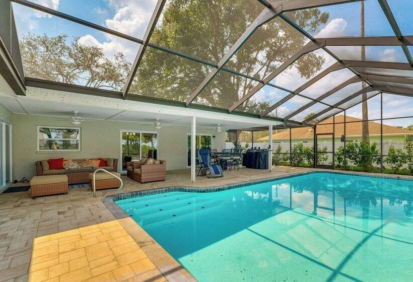 Weeki Lake Home: Heated Pool, By Disney & Kayaking