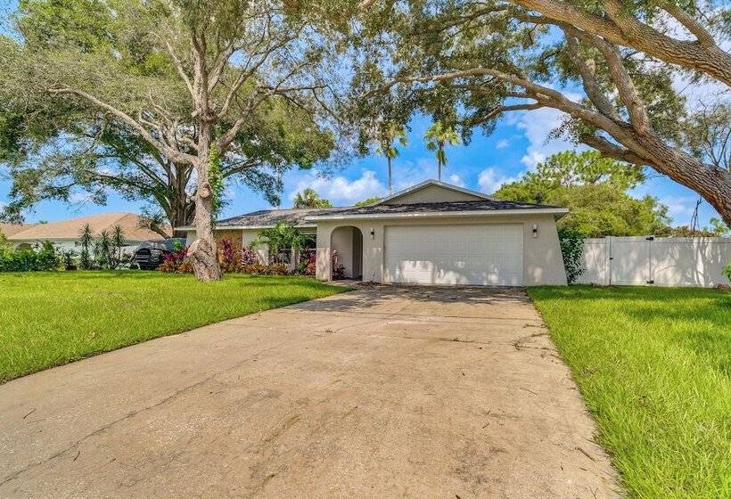 Weeki Lake Home: Heated Pool, By Disney & Kayaking