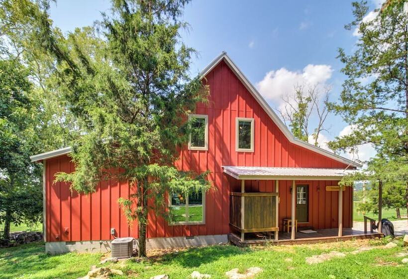 Tennessee Farmhouse Retreat W/ Wraparound Deck!