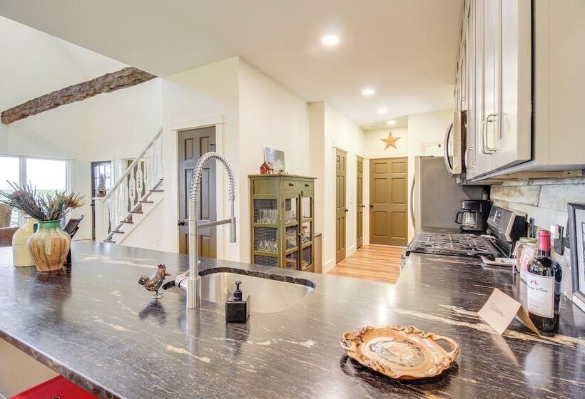 Tennessee Farmhouse Retreat W/ Wraparound Deck!