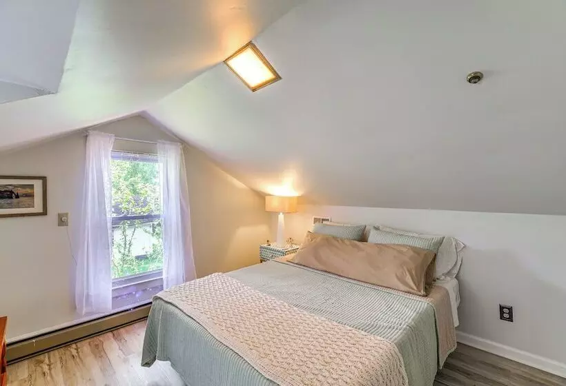 Updated Damascus Cottage On Appalachian Trail!