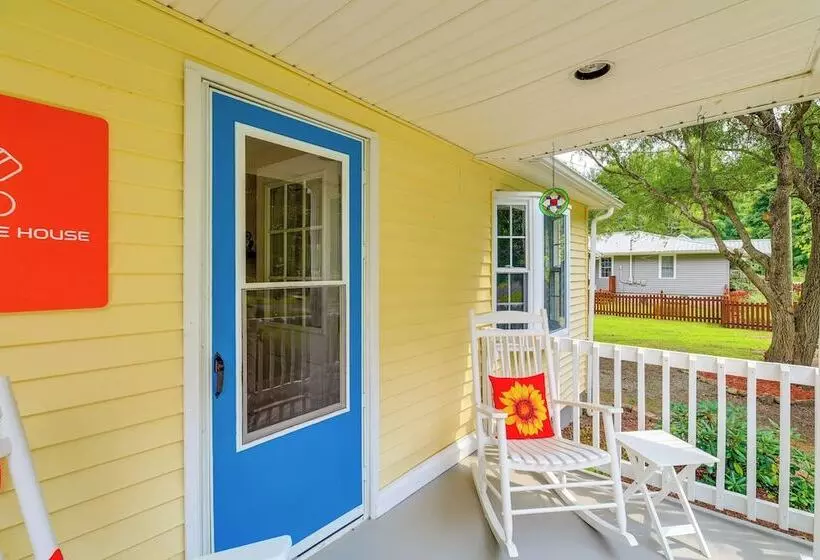 Updated Damascus Cottage On Appalachian Trail!