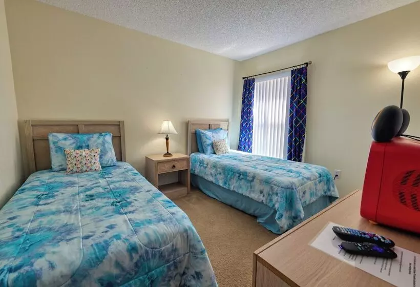 Arler House   Amazing 4 Bed 3 Bath   Private Pool