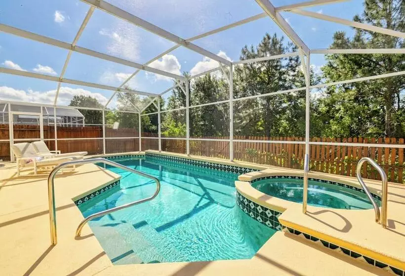 Arler House   Amazing 4 Bed 3 Bath   Private Pool