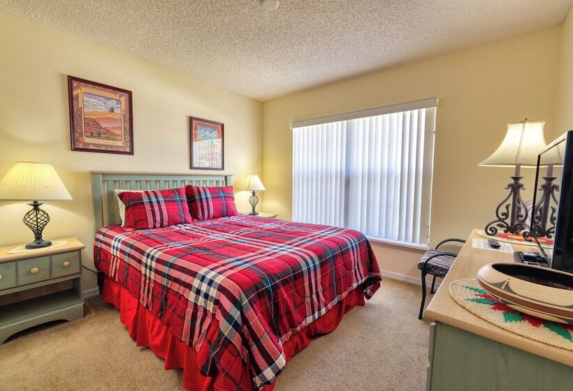 Arler House Amazing 4 Bed 3 Bath Private Pool