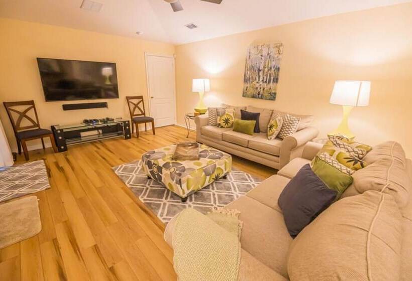 Comfortable Tuscan Ridge Vacation Home