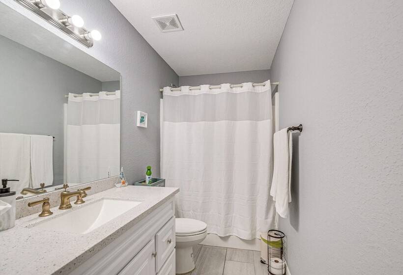 Walk To Rainbow River: Dunnellon Retreat