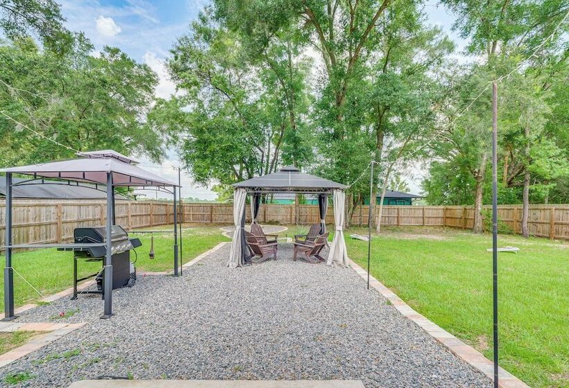 Walk To Rainbow River: Dunnellon Retreat