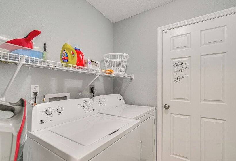 Walk To Rainbow River: Dunnellon Retreat