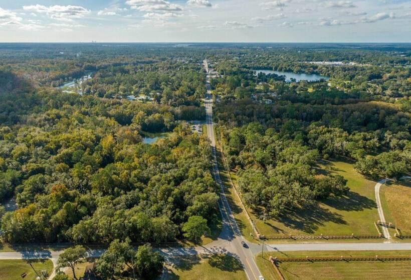 Walk To Rainbow River: Dunnellon Retreat