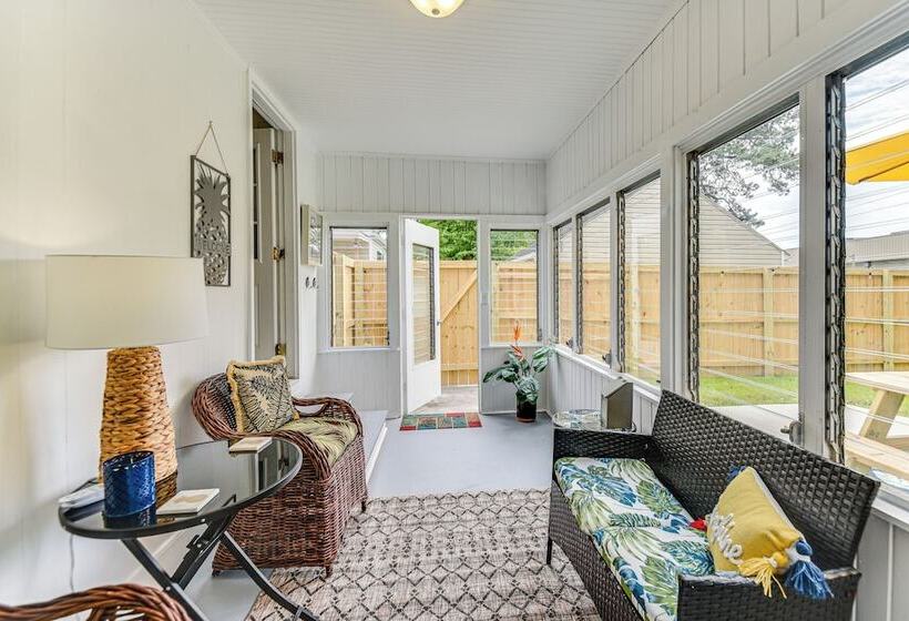 Elizabeth City Abode W/ Fenced Yard, Near Downtown