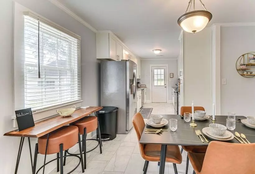 Elizabeth City Abode W/ Fenced Yard, Near Downtown