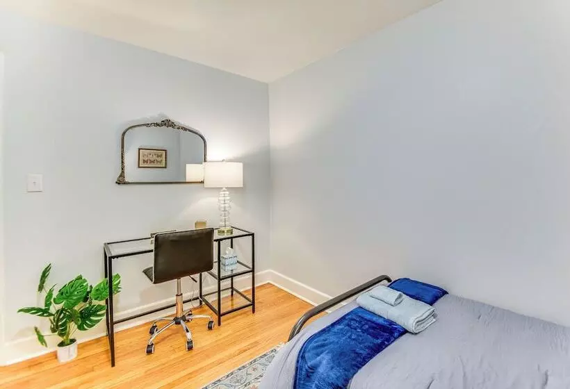 Elizabeth City Abode W/ Fenced Yard, Near Downtown