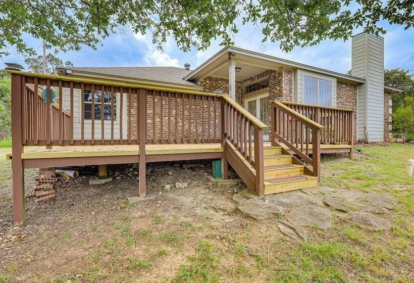 1 Mi To Stillhouse Hollow Lake: Texas Family Home