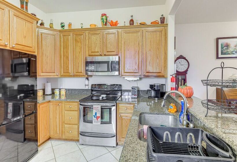 1 Mi To Stillhouse Hollow Lake: Texas Family Home