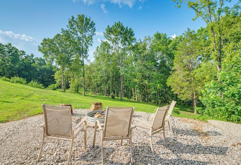 Waterfront Escape In Cub Run W/ Deck & Hot Tub!