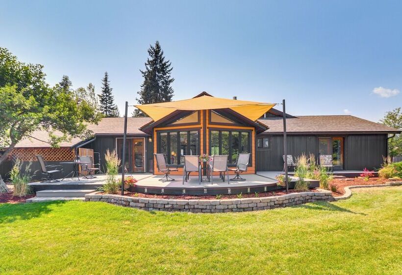 Libby Home On Golf Course W/ Deck & Mtn Views!