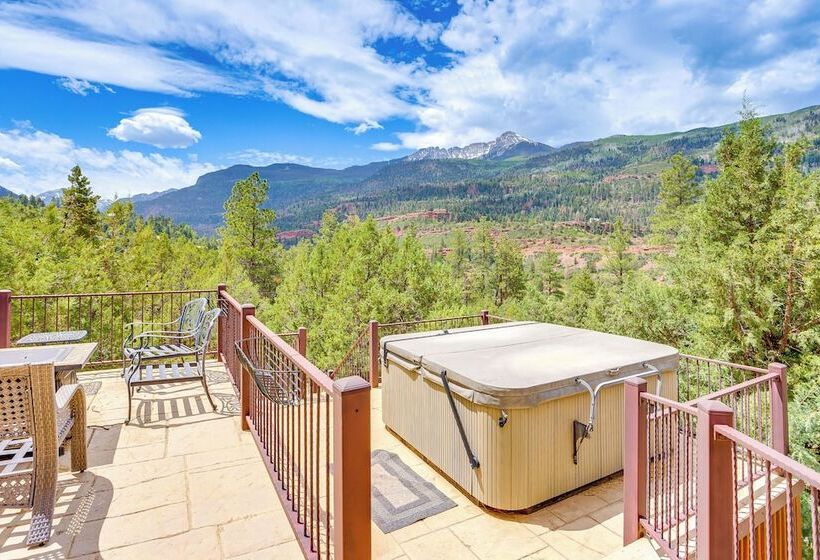 Luxe Ridgway Home W/ Mountain Views & Hot Tub!