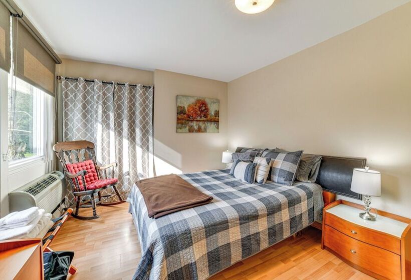 Massive Roscoe Retreat: Great For Large Groups!