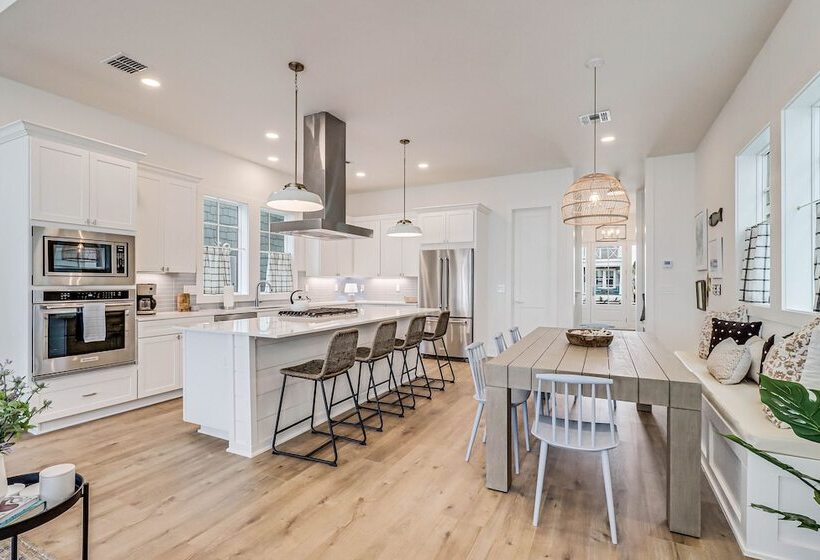 Meet Out Back 313 Sou