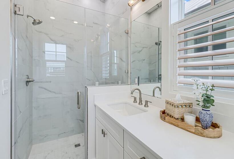 Meet Out Back 313 Sou