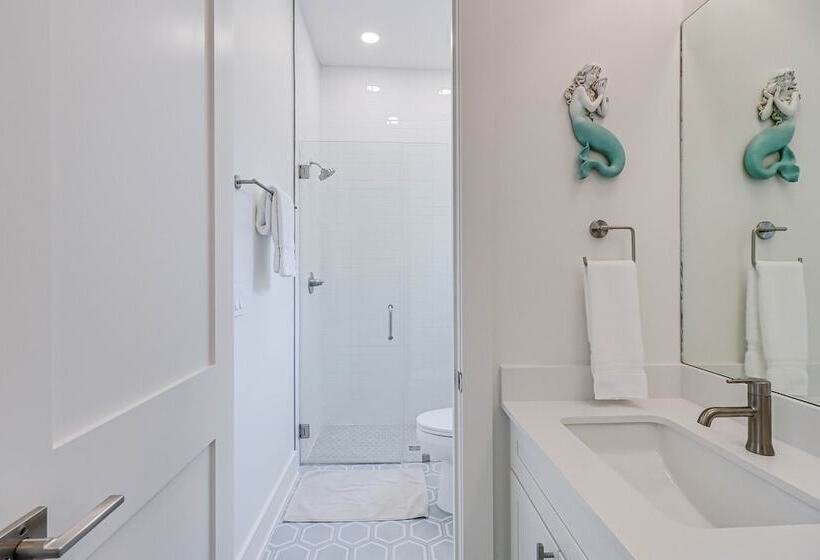 Meet Out Back 313 Sou